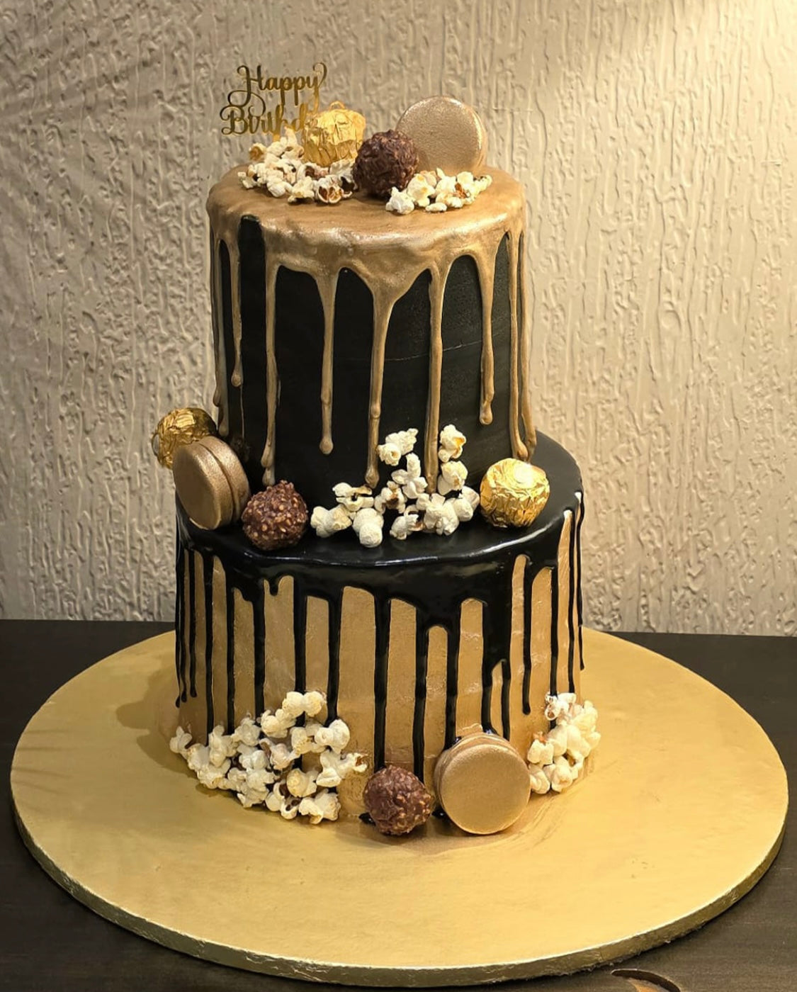 Golden chocolate cake