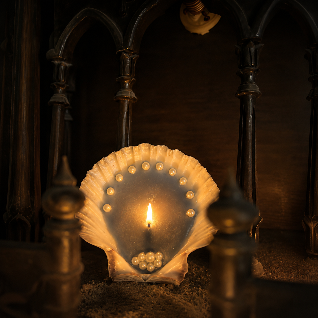 Pearl Shell Candle Set