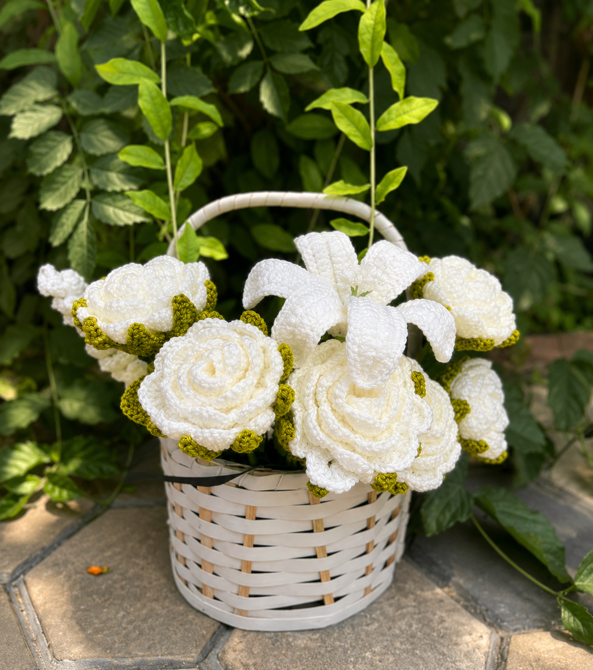 Pure Elegance Basket
